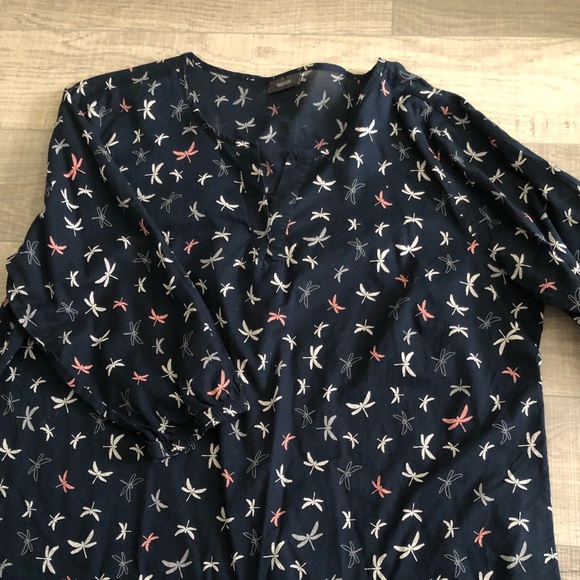 Cute butterfly blouse casual plus size - Picture 2 of 7